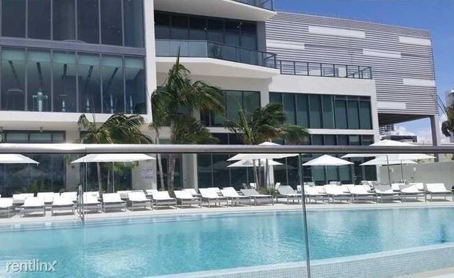 Building Photo - 1 br, 1 bath Condo - Icon Bay