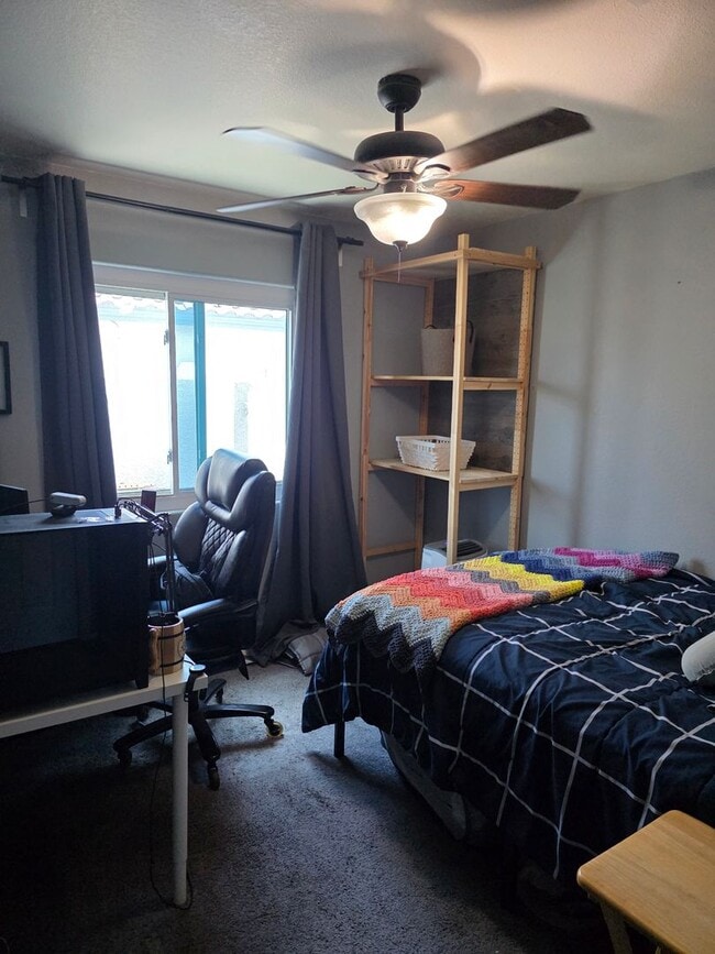 Foto del edificio - This Home Is Loaded!