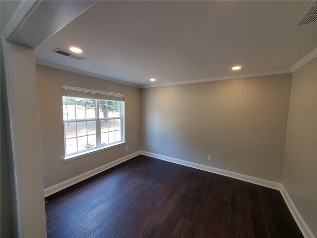 Foto del edificio - 4586 Duane Dr