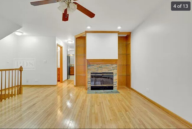 Building Photo - 1116 Des Plaines Ave
