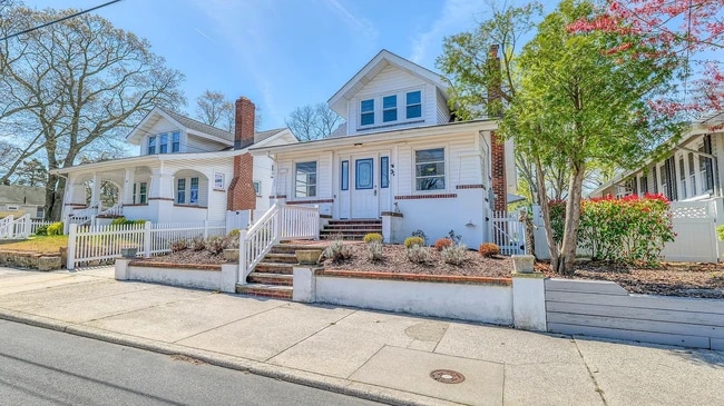 Foto del edificio - 32 W Johnson Ave