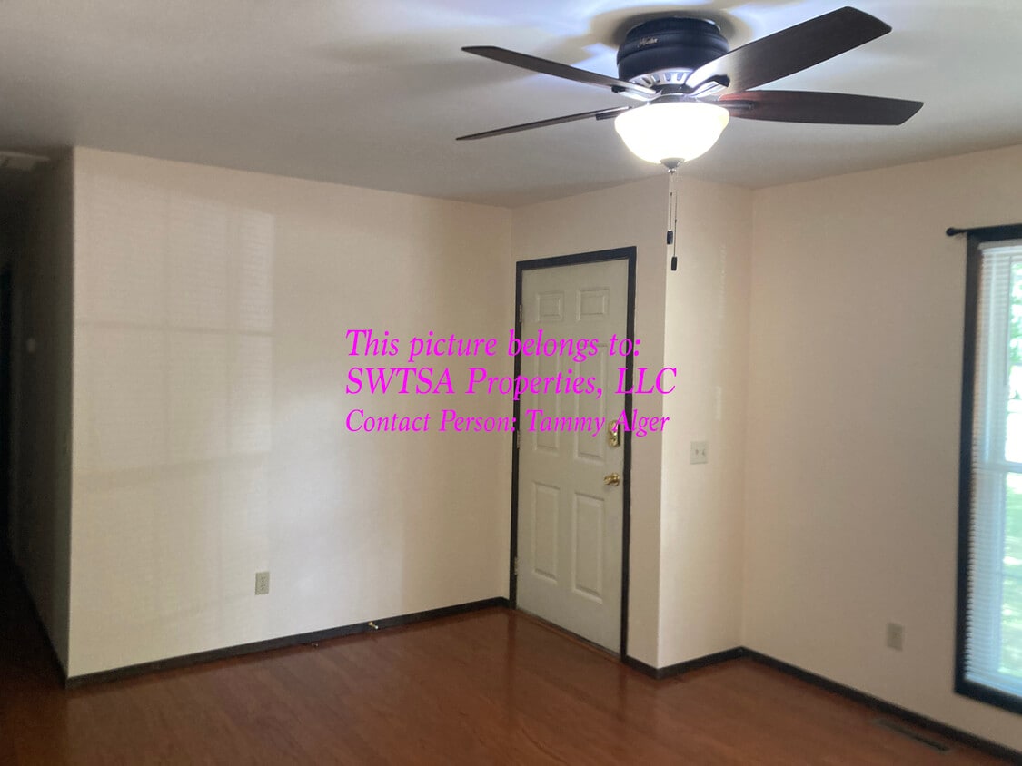 Building Photo - 130 N Wynwood Ave