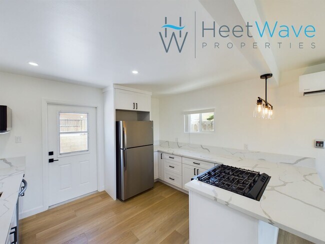 Building Photo - SB - 3252-3254 Jemez Dr.
