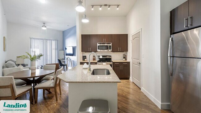 Foto del edificio - 5275 Town and Country Blvd