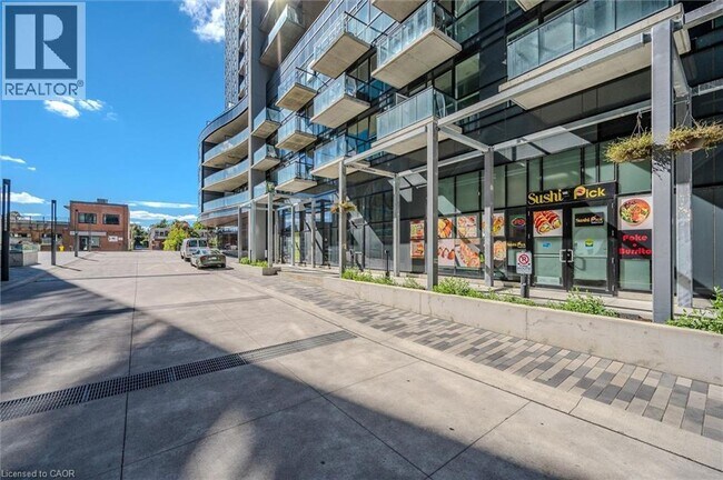 Building Photo - 108 Garment St