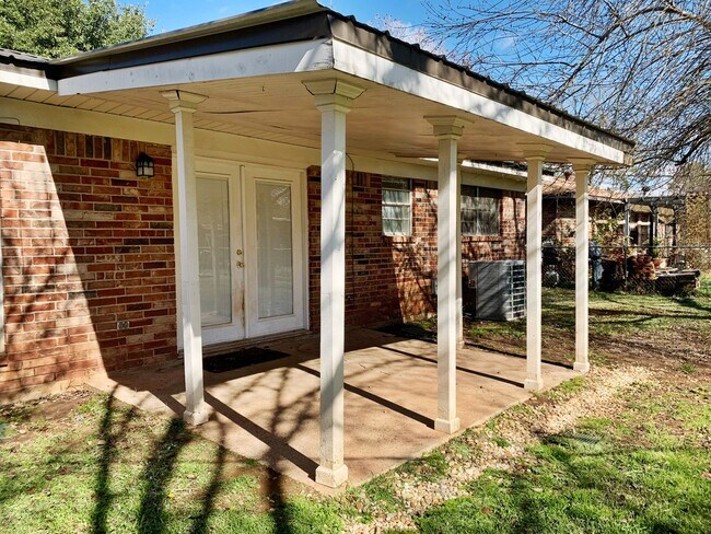 Foto del edificio - 3 Bedroom 2 bathroom Bossier City