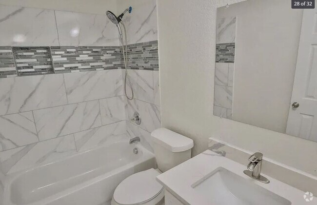 Building Photo - 7330 Twin Falls Dr
