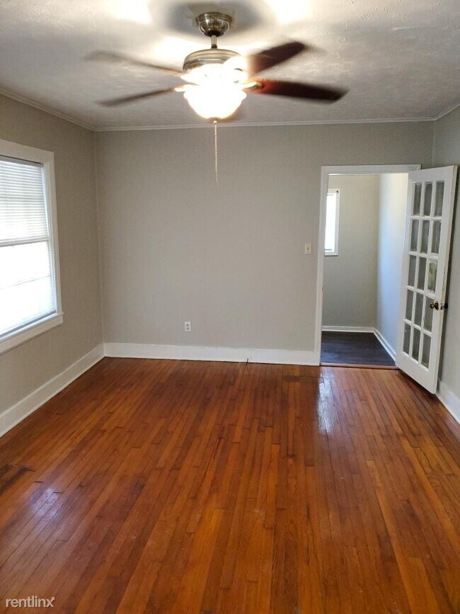Building Photo - 3 br, 1 bath House - 3158 Alameda Drive