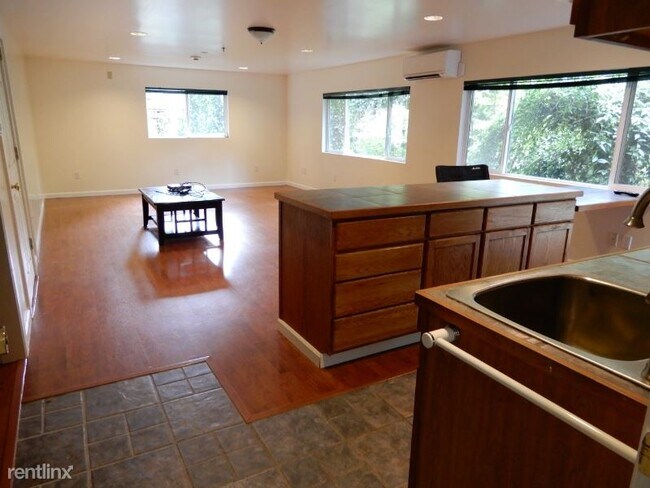 Building Photo - 1 br, 1 bath Apartment - 17720 164th Ave NE