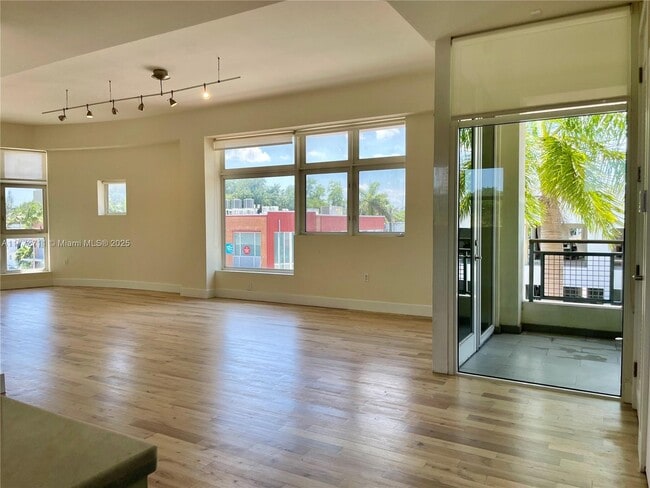 Building Photo - 6701 Biscayne Blvd