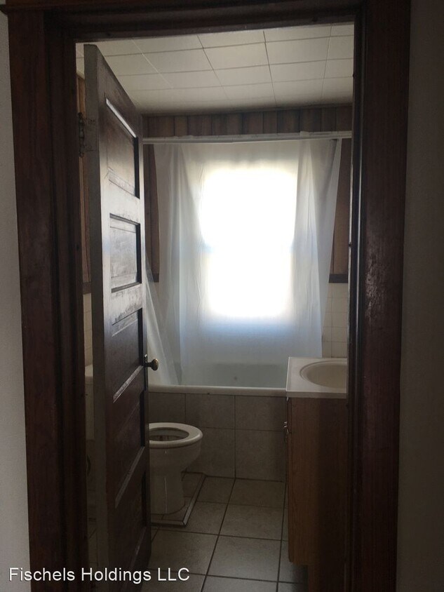 Primary Photo - 715 South St