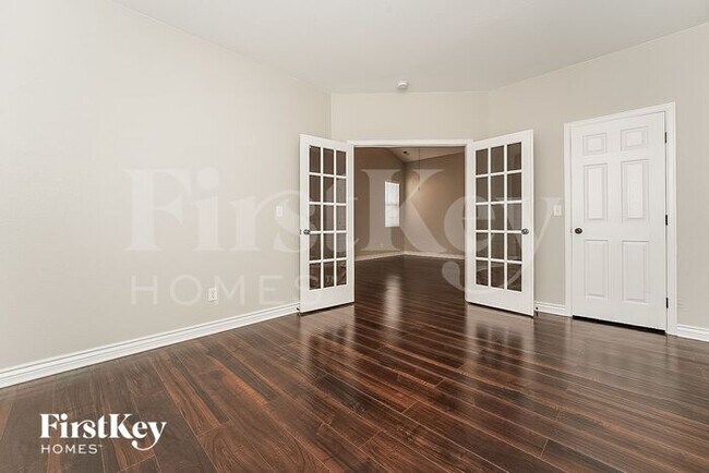 Building Photo - 5173 Pelican St