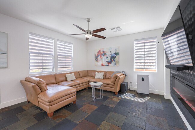 Foto del edificio - Newly Upgraded 4 Bedroom Home