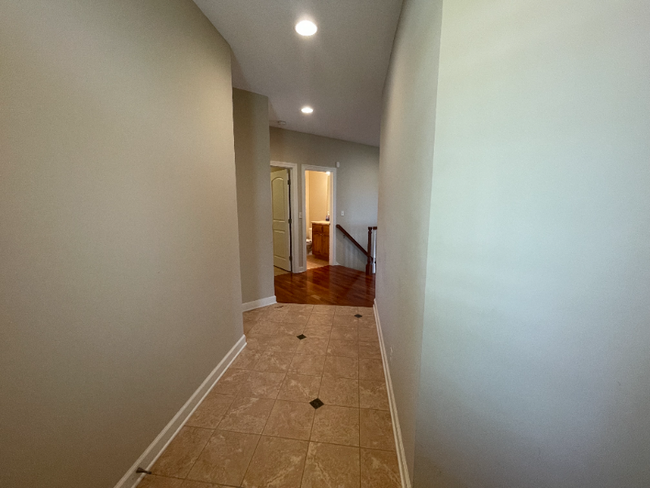 Foto del edificio - 2447 Superior Ln NW