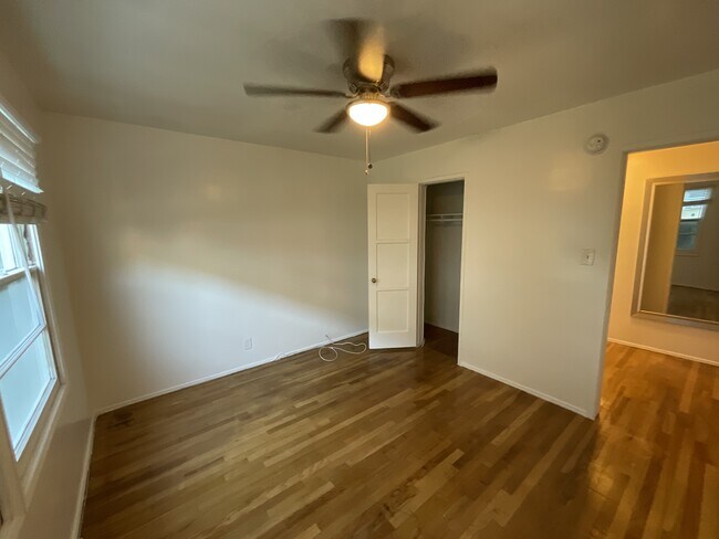 Foto del edificio - 2475 Silver Lake Blvd