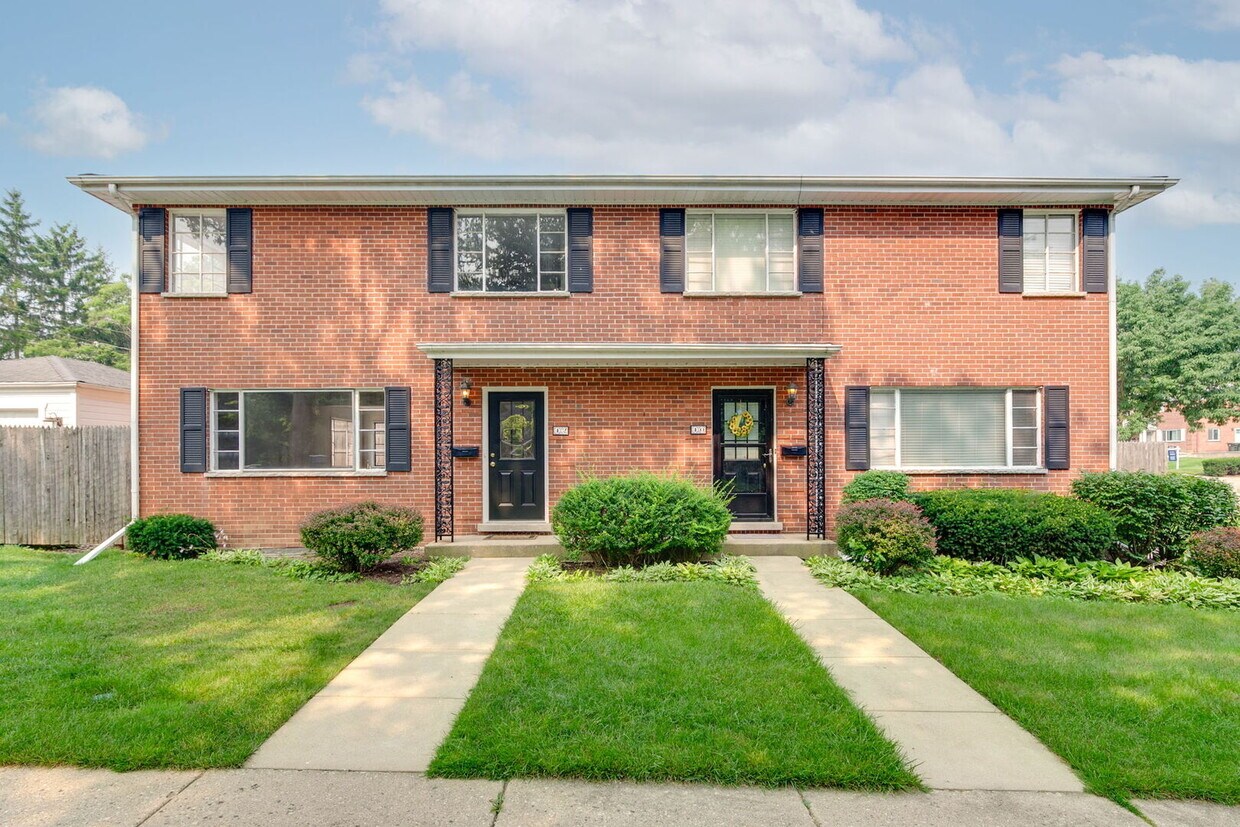 Primary Photo - 42 S Maywood Rd