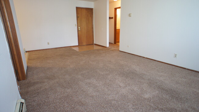 2 Bdrm - Living Room - Oxford Point Apartments