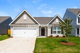 Foto principal - 823 Red Berry Ln