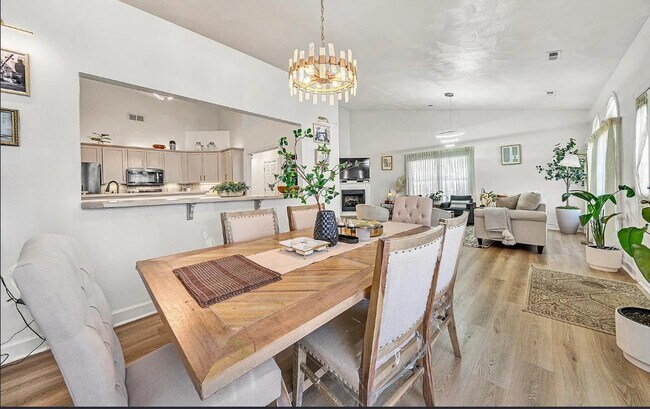 Foto del edificio - 5424 Quail Ridge Ct