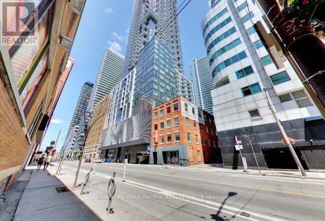 Building Photo - 87 Peter St