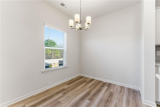 Building Photo - 22 Jacobs Farm Dr SE