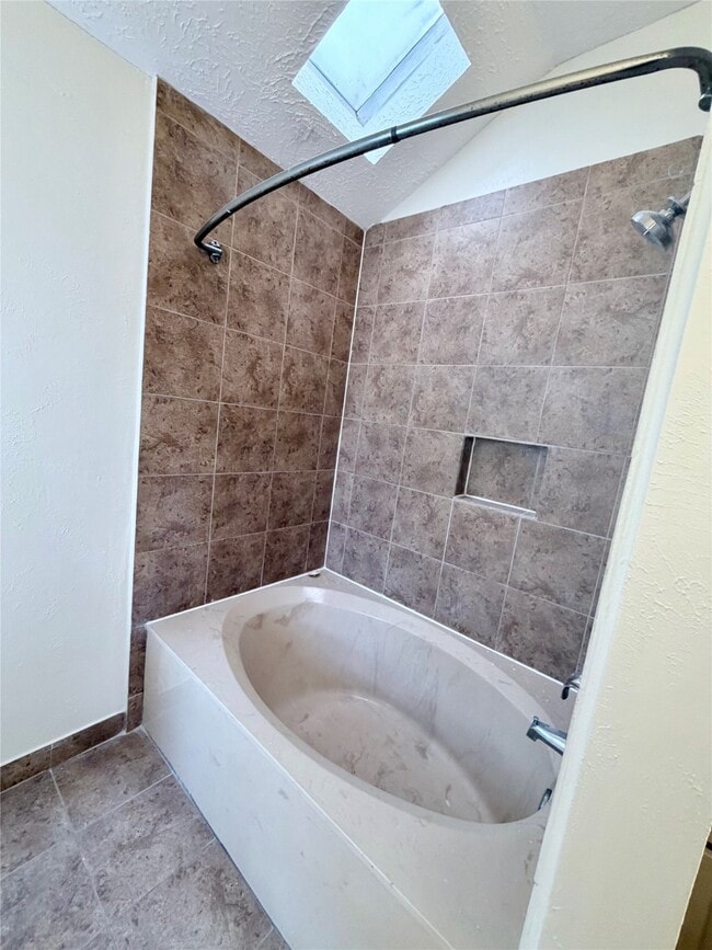 Foto del edificio - 9327 Westacre Pl