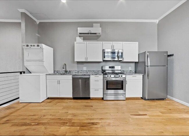 Foto del edificio - 2714 E 15th St