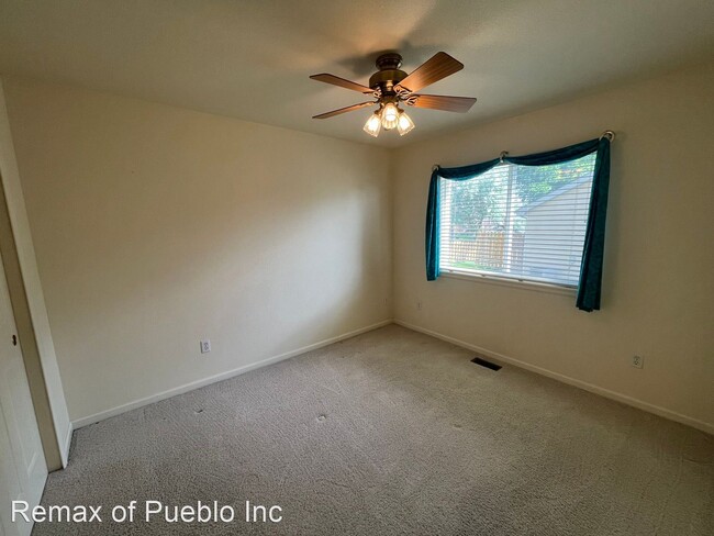 Building Photo - 3 br, 2 bath House - 4315 Outlook Blvd #I