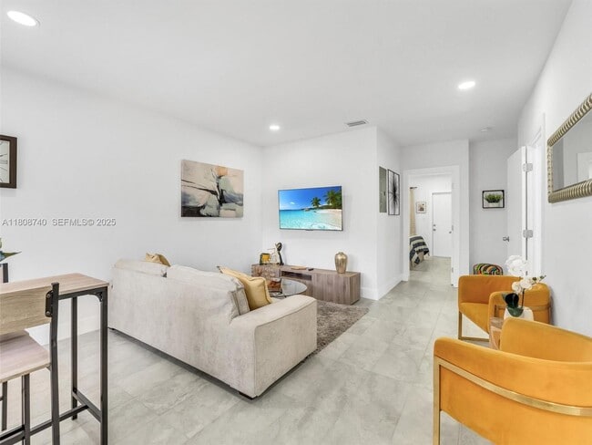 Foto del edificio - 5517 NW 1st Pl