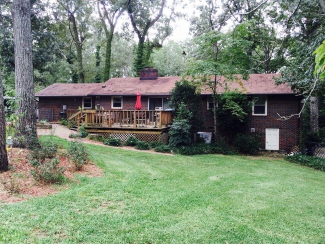 Building Photo - 28 Vanderbilt Dr