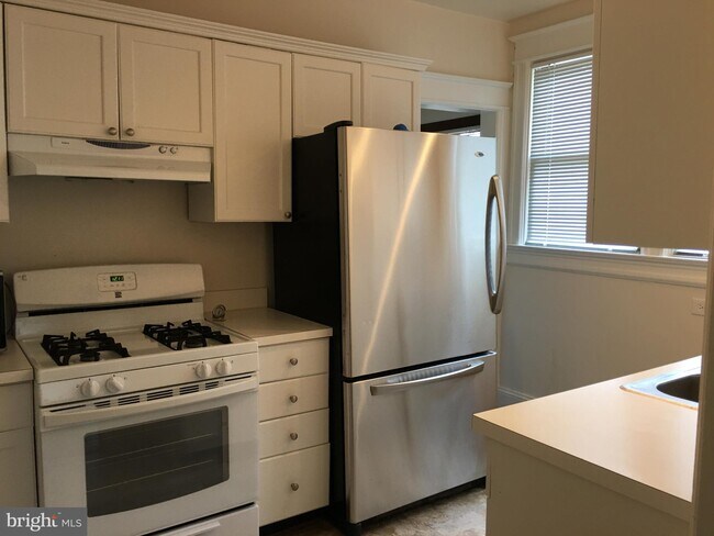 Foto del edificio - 5423 Roosevelt St