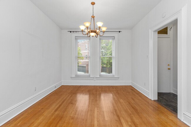 Foto del edificio - 1903 W Evergreen Ave