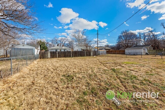 Foto del edificio - Well-Maintained 2-Bedroom Home – Near I-135