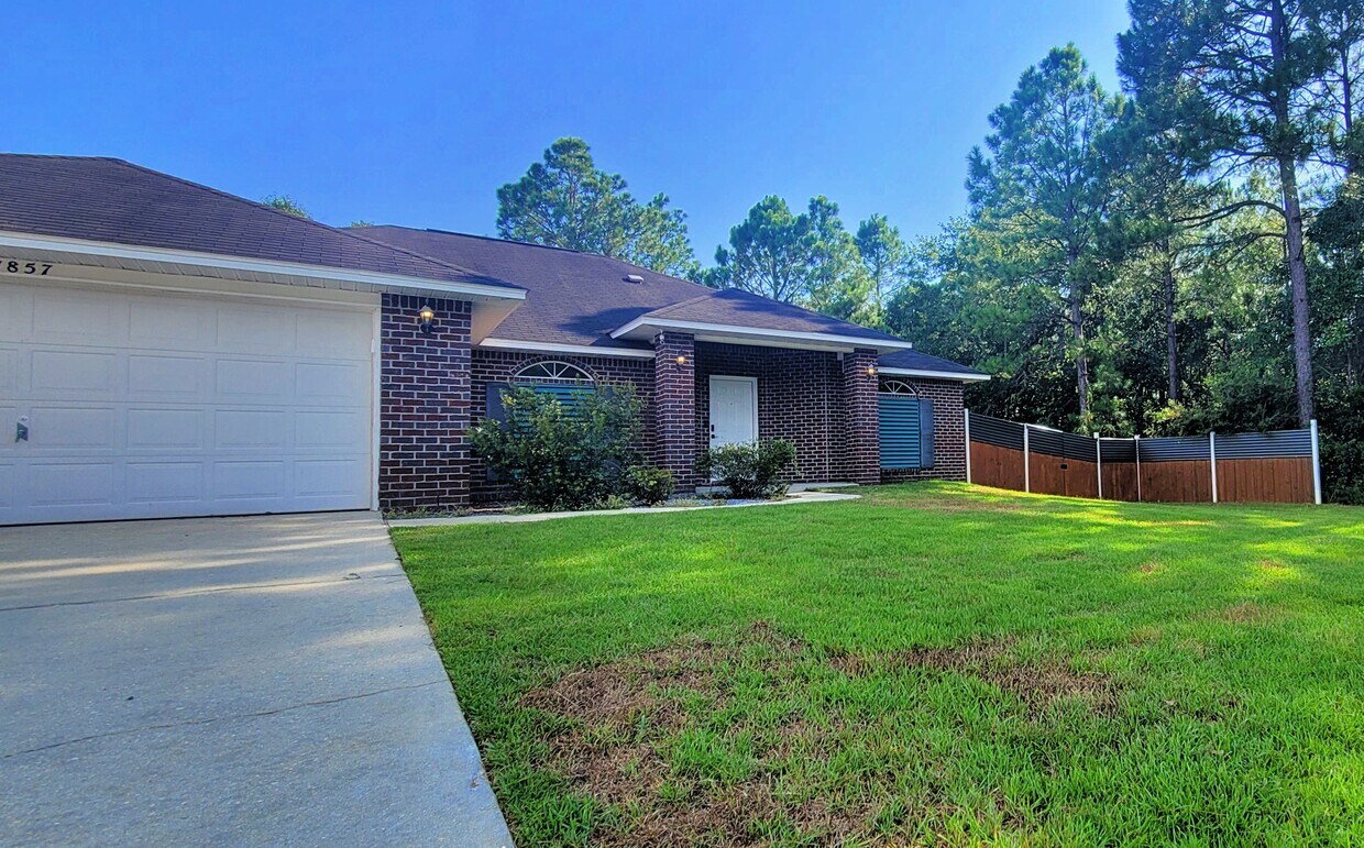 Primary Photo - 1857 Bay Oaks Cir