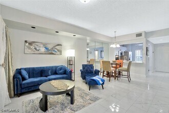 Building Photo - 1018 Woodshire Ln