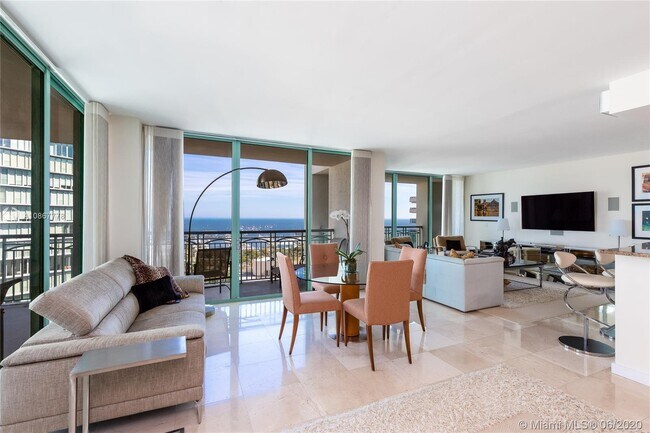 Foto del edificio - 3350 SW 27th Ave