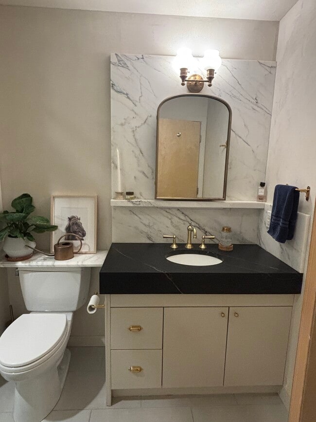 Building Photo - 6219 NE 181st St