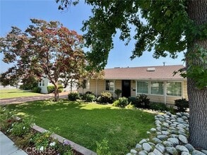 Building Photo - 2758 Paloma St