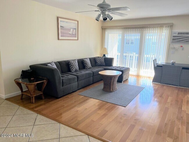 Foto del edificio - 1187 Ocean Ave