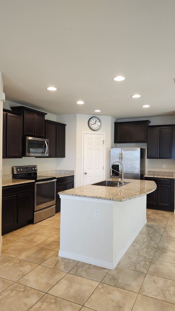 Building Photo - Beautiful Single-Family Home