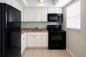 Building Photo - 665 Glouchester St