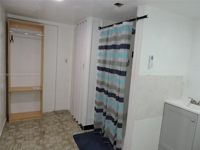 Foto del edificio - 5451 W 10th Ave