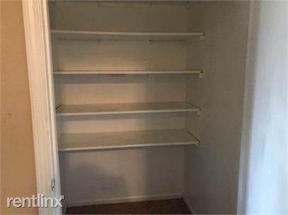 Foto del edificio - 5590 Lapeer Rd