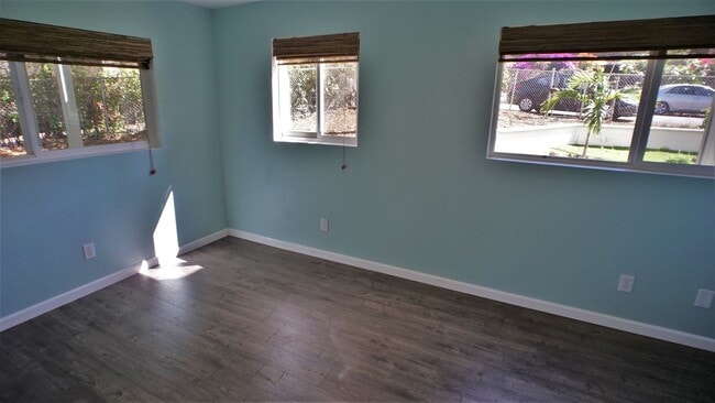 Building Photo - 209 Auhana Rd