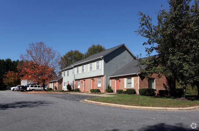 Foto del edificio - The Village at Catawba Ridge