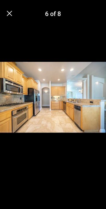 Foto del edificio - 461 Spire Point Dr