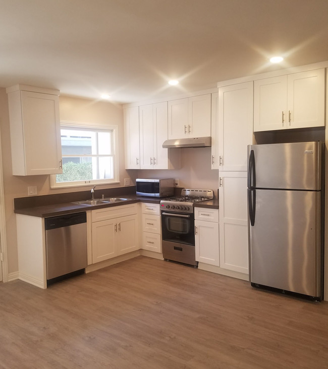 Kitchen View - 15158 Dickens St