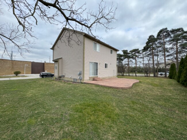 Foto del edificio - 3970 Orchardview Ave