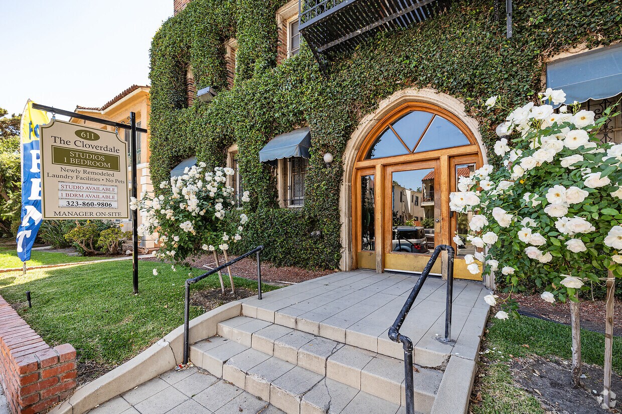 Foto principal - 611 S Cloverdale Ave