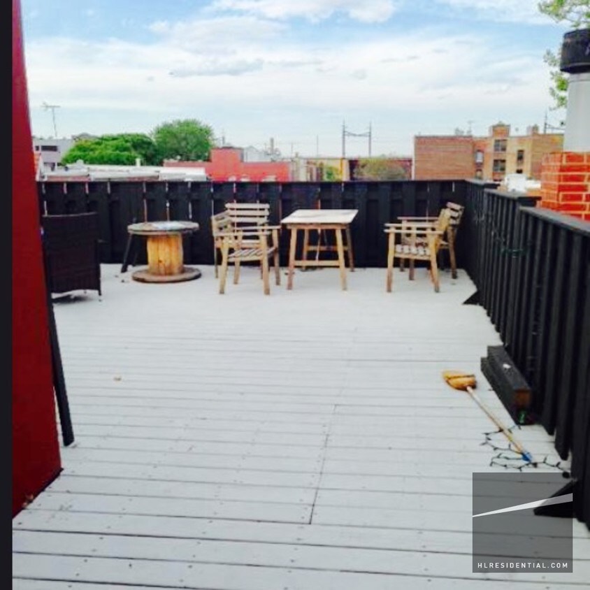 Foto principal - 4112 25th Ave